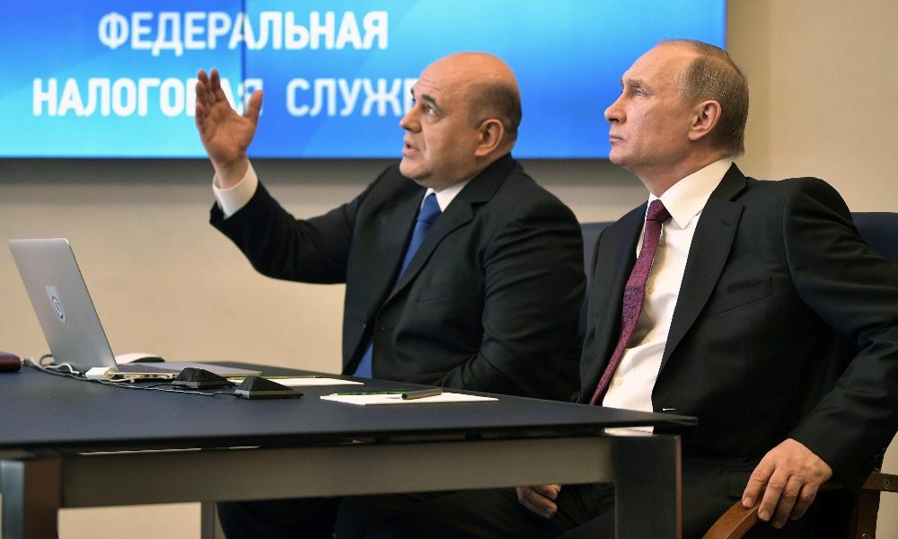 Putin propone Mishustin premier