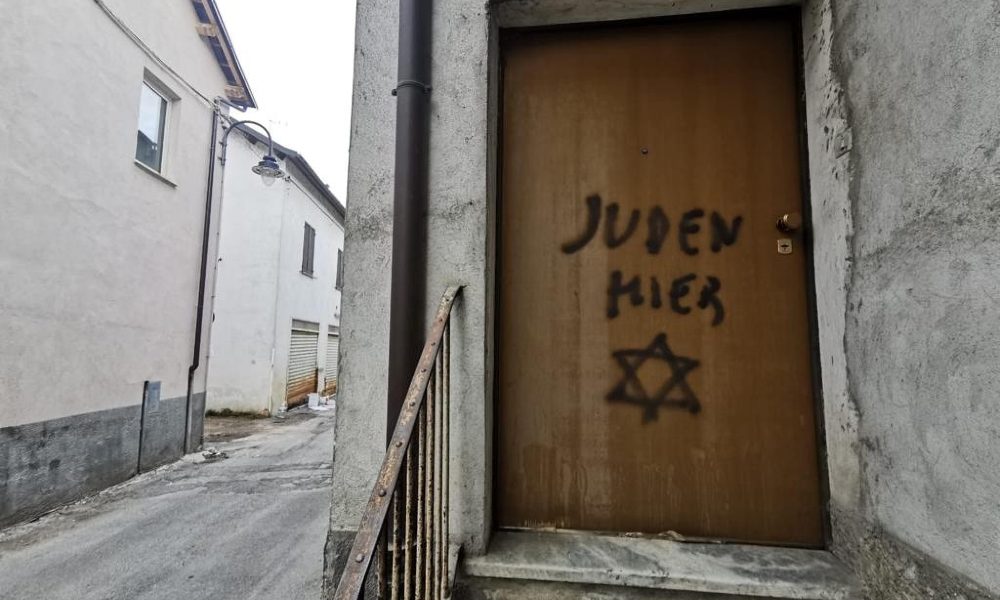 ‘Qui ebrei’, s’indaga in ogni direzione