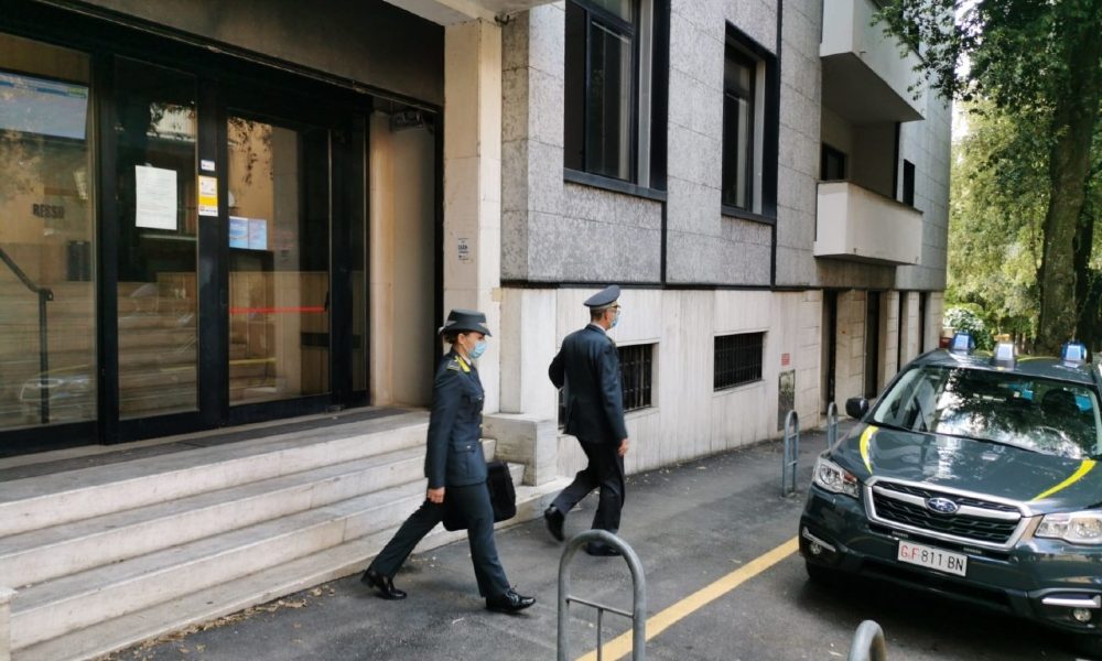 R.Cittadinanza: beneficiari omicidi e irreperibili, denunce