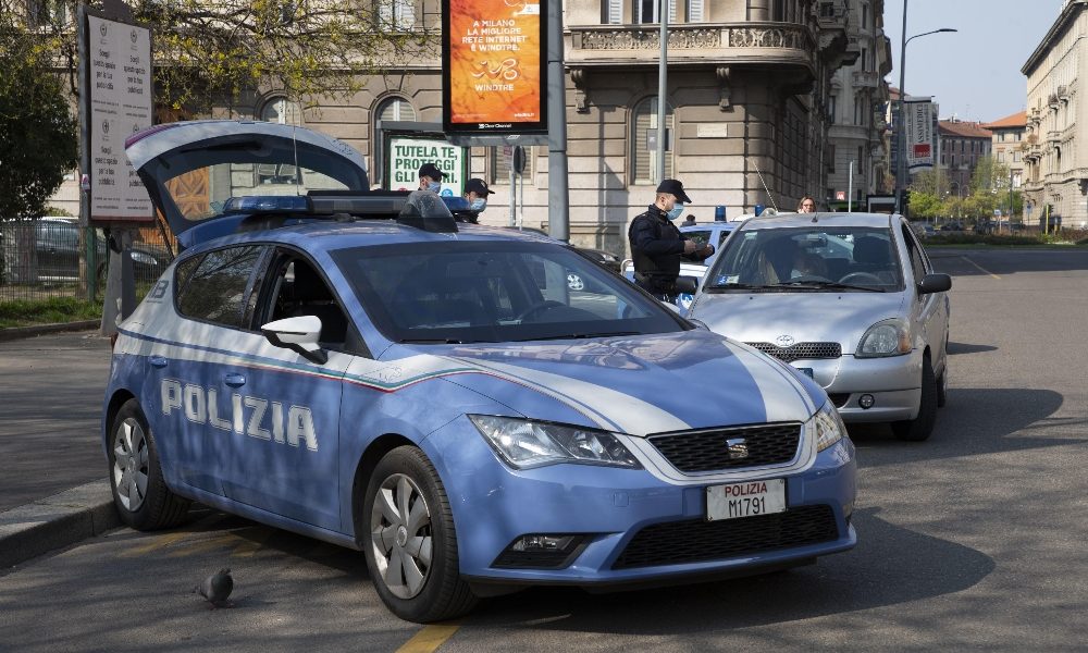 Raddoppiate persone multate a Genova