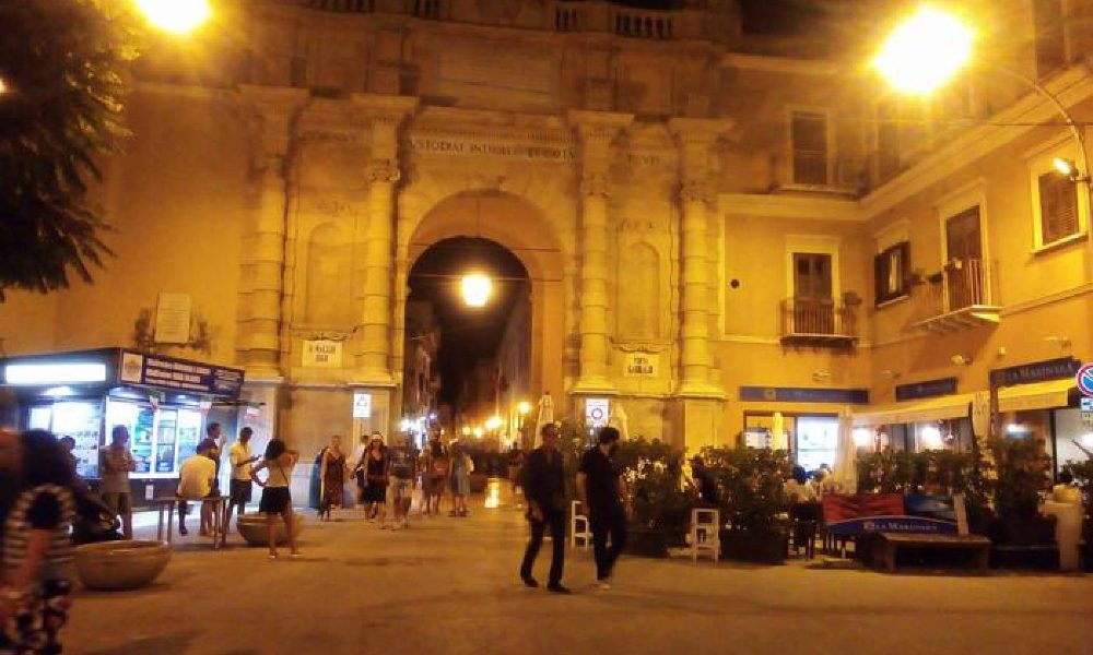 Raid violenti per odio razziale,branco agiva a Marsala