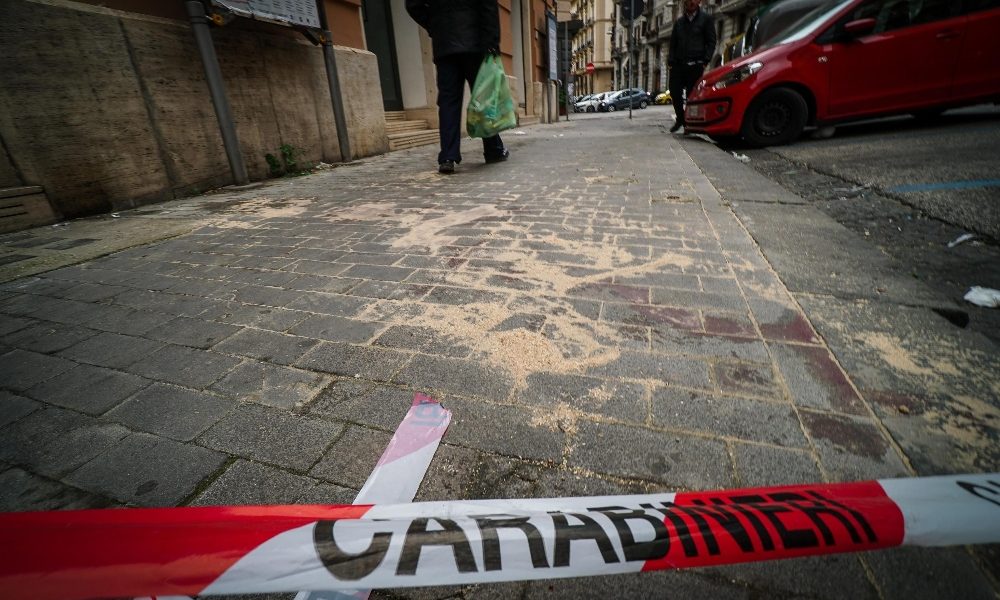 Rapina Napoli,omicidio volontario per cc