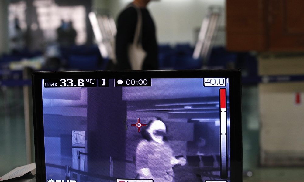 Rientrati 400 cinesi bloccati in Italia
