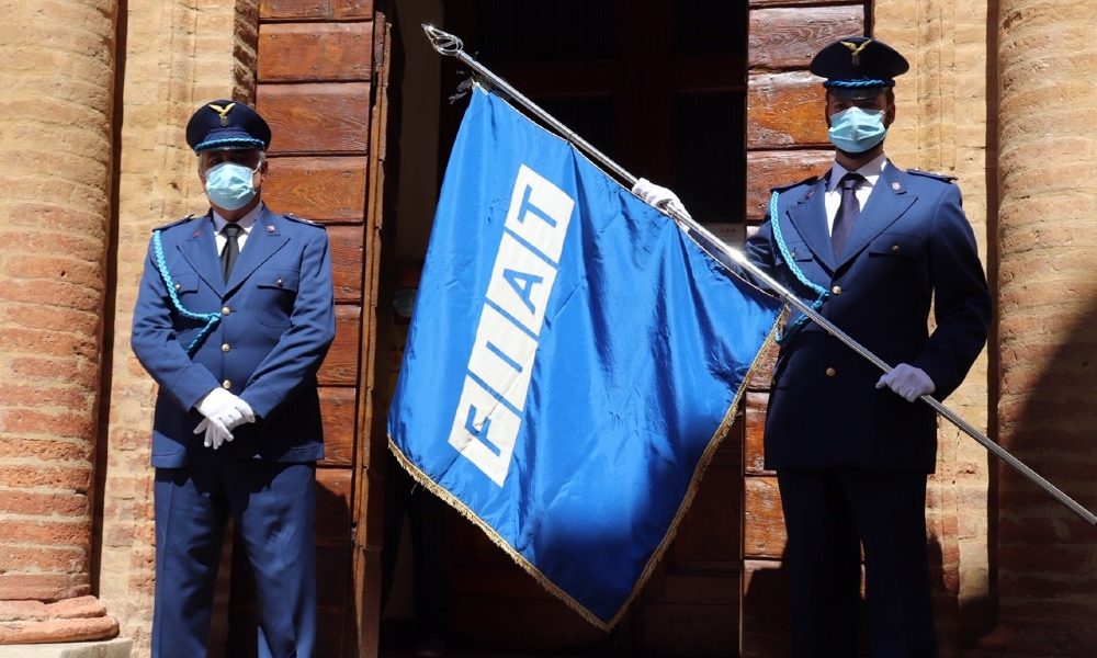 Romiti: funerali a Cetona, delegazione Fiat con bandiera