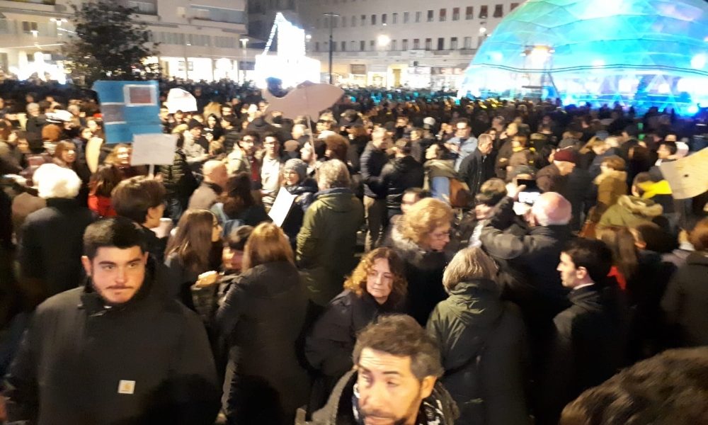 Le “Sardine” tornano in piazza a gennaio. E sul Web nascerà una nuova piattaforma