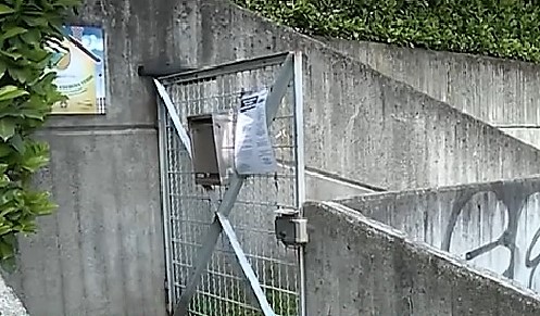 «Bagni fuori uso e aule inagibili». Nuova denuncia sulle scuole di Como