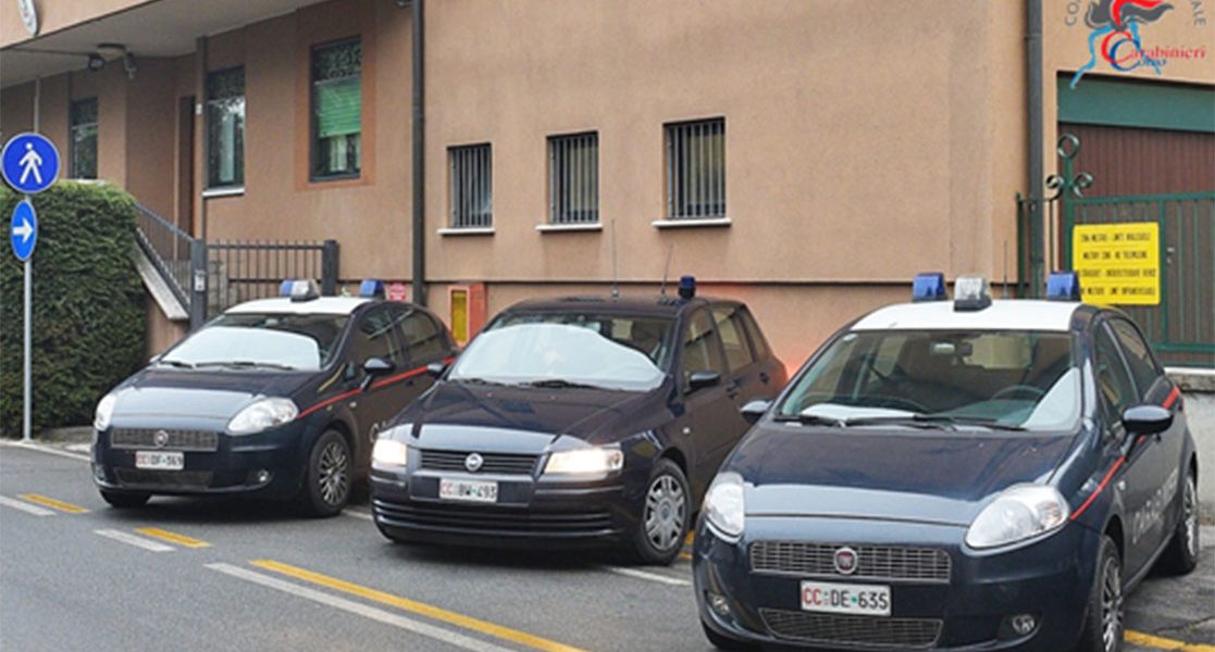 Evade dai domiciliari e minaccia un vigile, arrestato dai carabinieri