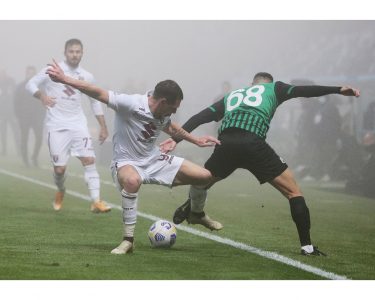 Alla Valascia il derby Ambrì-Lugano. I padroni di casa guidano la classifica