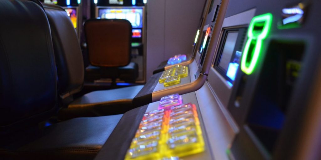 Gioco d’azzardo, a Como numeri shock: sono 15mila gli scommettitori problematici