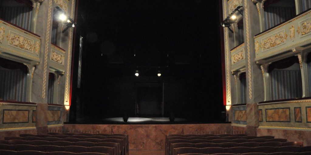 Bellinzona, venerdì porte aperte al Teatro Sociale