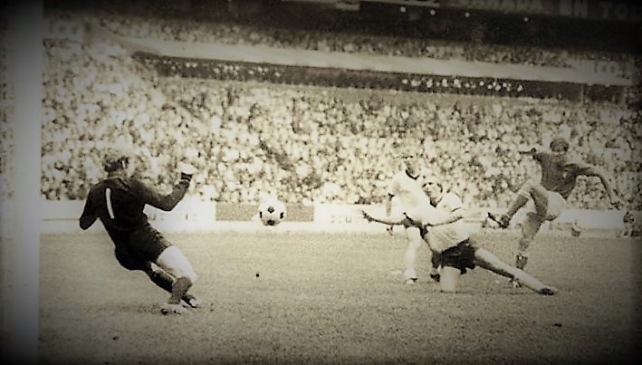 Cinquant’anni dalla “partita del secolo”. Tarcisio Burgnich: «Nei supplementari calcio vero, senza schemi e tattiche»