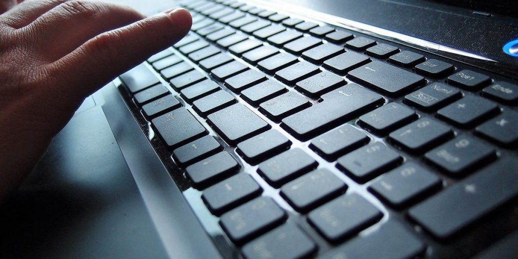 Attenzione agli acquisti on line: con il lockdown truffe aumentate dell’89%