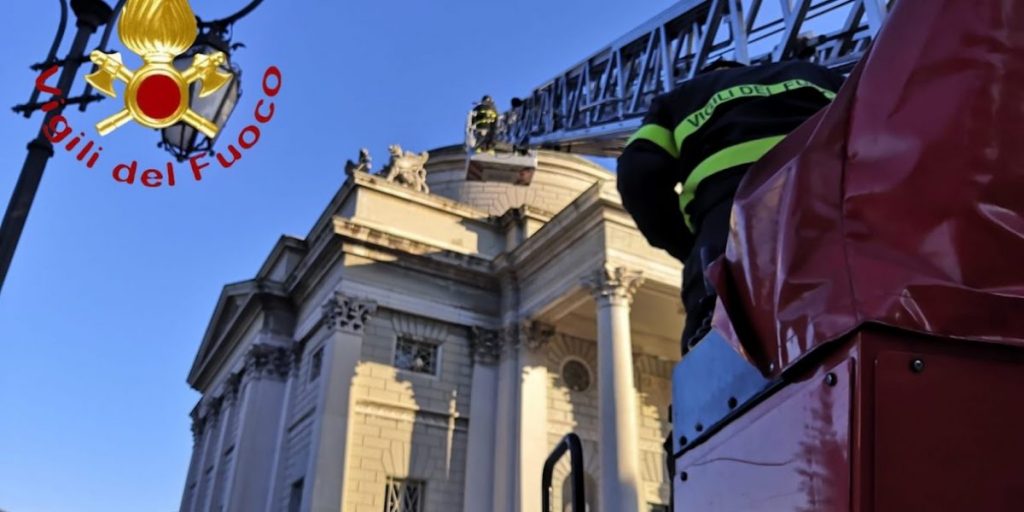 La riapertura del Tempio Voltiano rischia di allontanarsi ancora