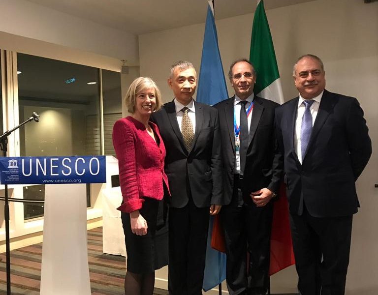 Como protagonista all’Unesco. Tema della serata la seta lariana