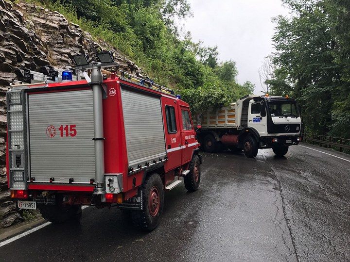 Emergenza maltempo: allagamenti e disagi, detriti nel lago