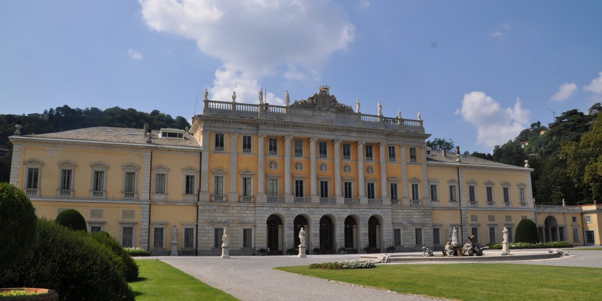 Lavori per il restauro di Villa Olmo, il Ministero blocca i fondi
