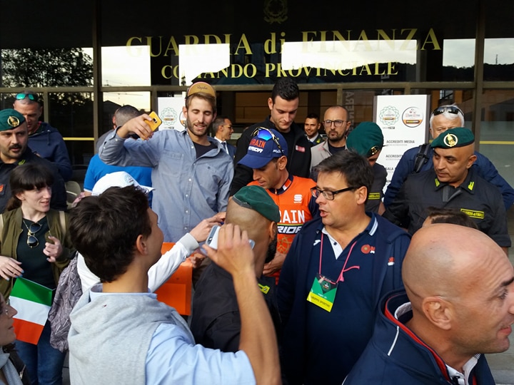 Grande giornata di sport a Como: secondo trionfo di Vincenzo Nibali al Giro di Lombardia