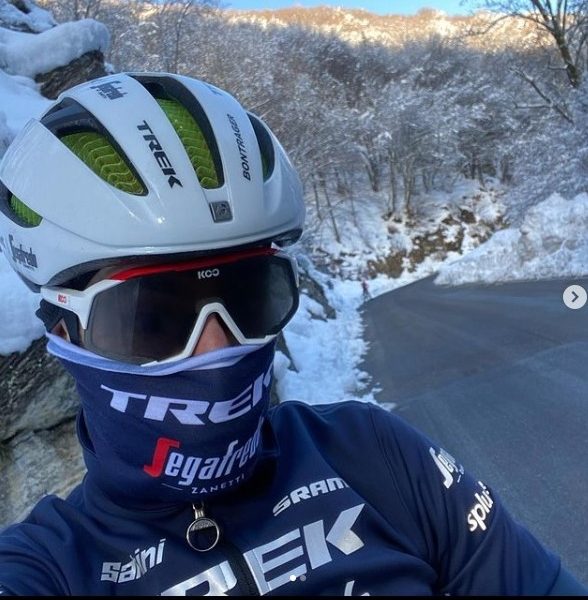 Il 2021 di Nibali è iniziato sulle strade lariane. «Per il freddo mi sono vestito come un palombaro»