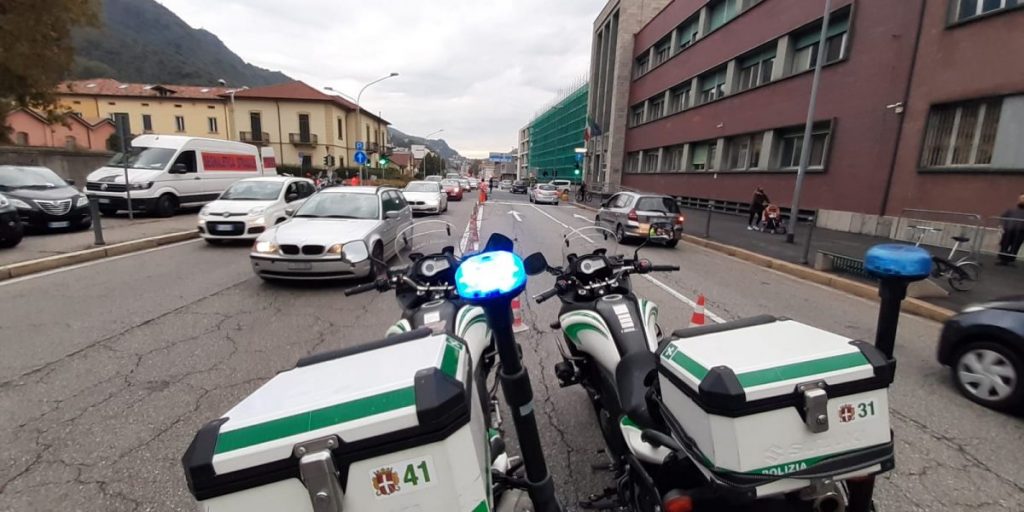 Nell’ora di punta spunta un nuovo cantiere in centro, è caos