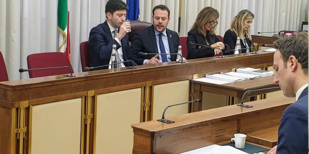 Coronavirus, Zoffili: «Controlli anche nelle stazioni»