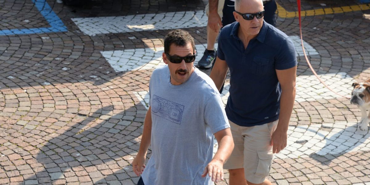 Adam Sandler sul set di “Murder Mystery” ad Argegno