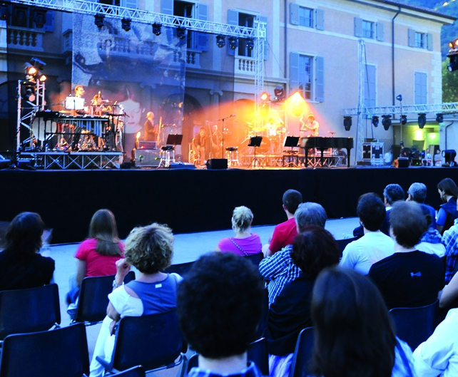 L’arena estiva prenota “La traviata”, coristi cercansi