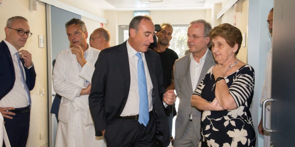 L’assessore Gallera: «Vaccini, i lariani hanno capito»