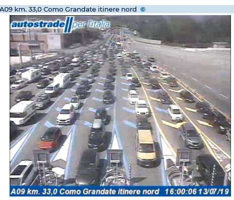 Iniziato il grande esodo da Nord verso le spiagge italiane. Al Gottardo oggi 13 km di coda