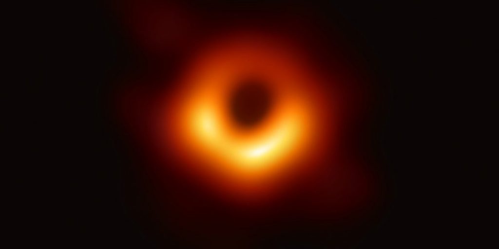 Buchi neri, la lezione dell’astrofisica Mariafelicia De Laurentis