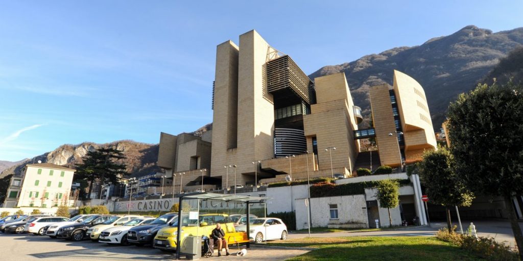 Casinò, il piano di Ambrosini: riaprire con 170 dipendenti