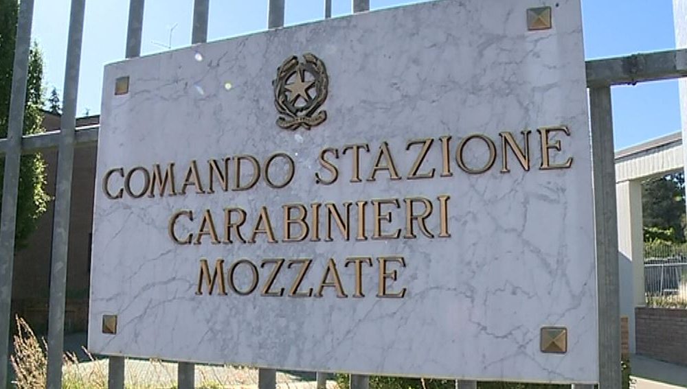 Minaccia la moglie con il coltello: arrestato, patteggia nove mesi