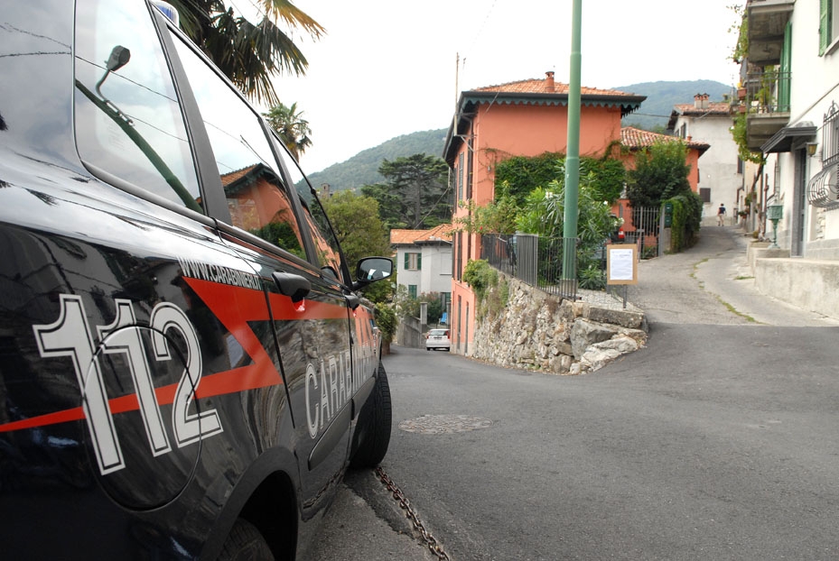 Carabinieri in chiesa a Cernobbio parlano delle truffe agli anziani
