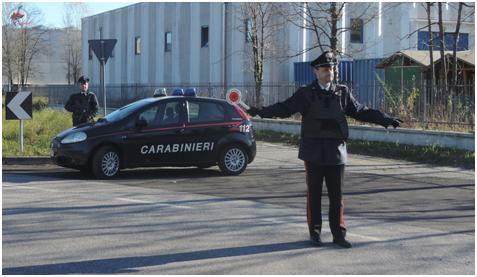 Quindici chili di droga sull’auto, un arresto a Inverigo