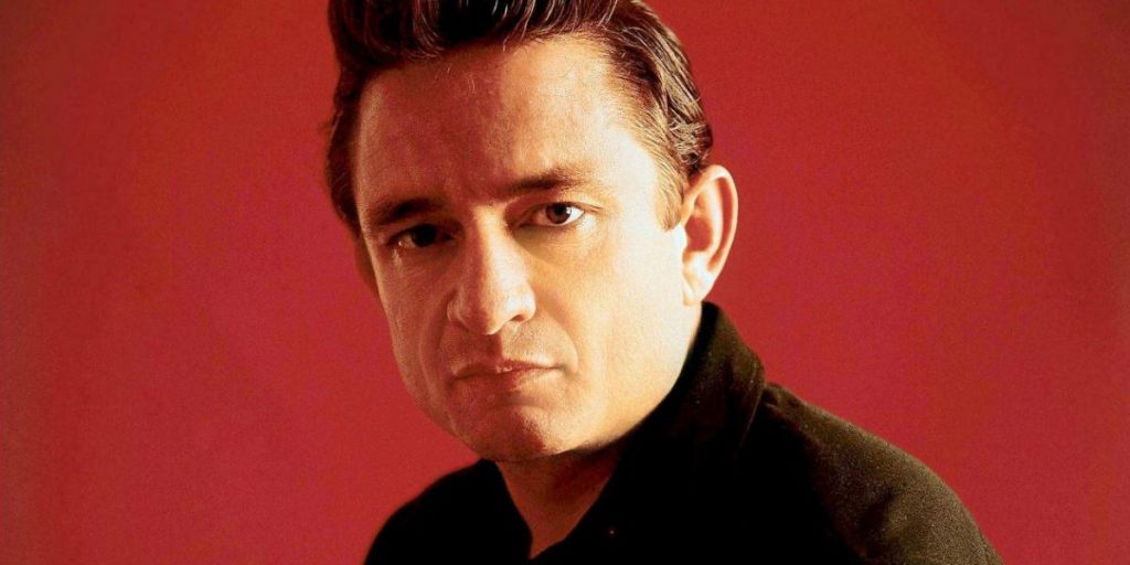 Live e omaggio a Johnny Cash, fuorilegge della canzone