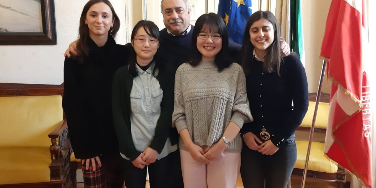 Accolti in Comune gli studenti di Tokamachi