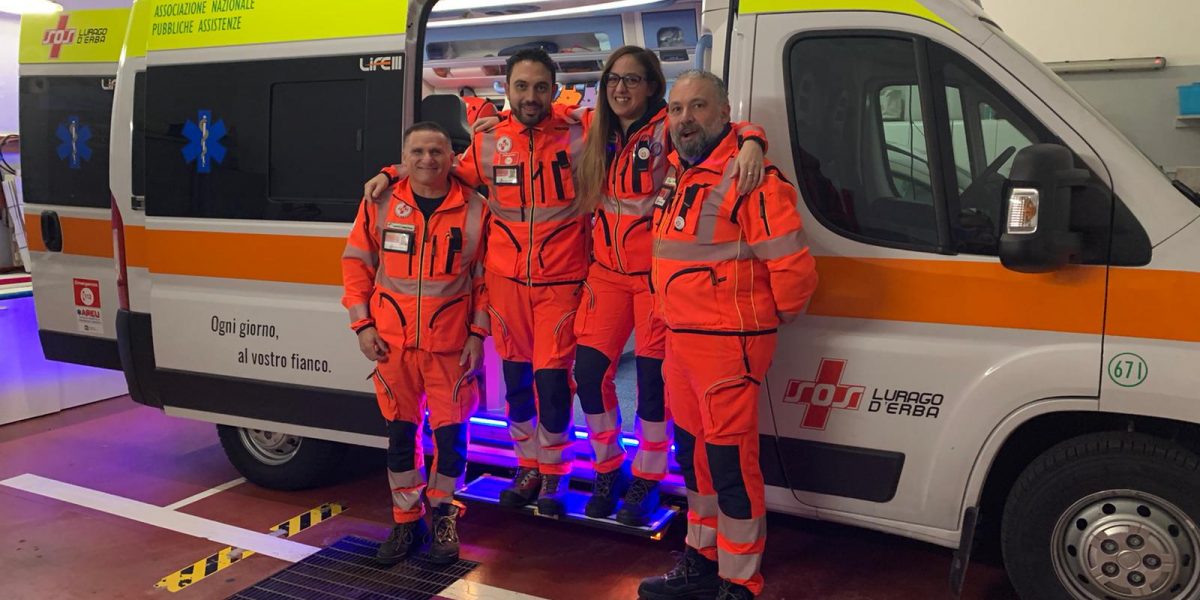 Fiocco rosa a Inverigo, parto lampo nella notte in un parcheggio