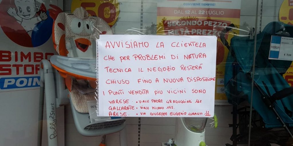 Incendio al Toys Center: escluso il dolo. Le fiamme partite dal magazzino