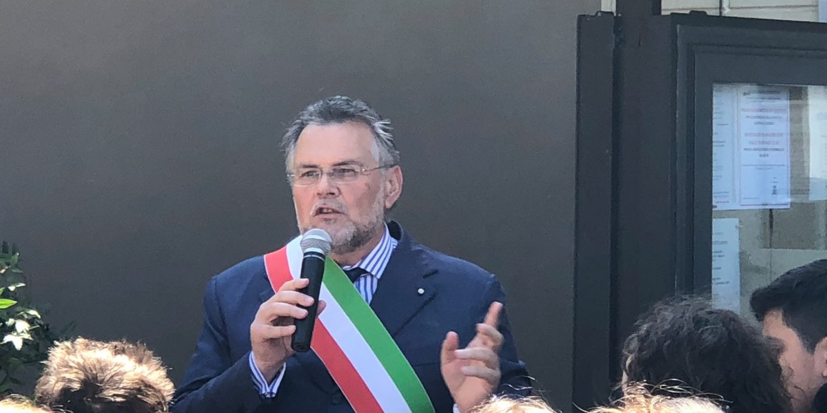 Bulgheroni rientra in Comune e chiede la verifica di maggioranza