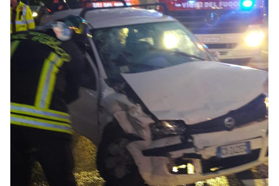 Incidente sulla Canturina, due giovani feriti