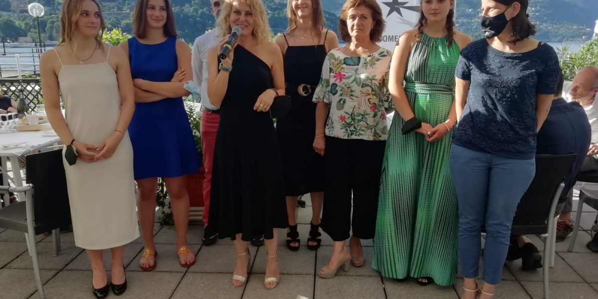 La festa per le quattro giovani fiorettiste della Comense