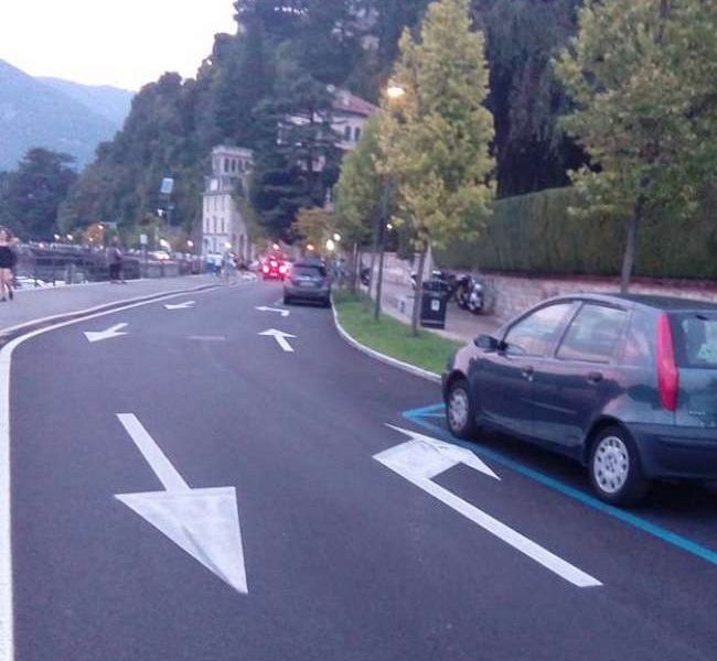 Cambia la viabilità in viale Geno Disegnata la nuova segnaletica