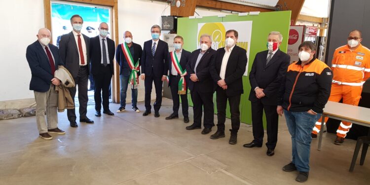 Oggi le prime vaccinazioni nell’hub di Mariano Comense