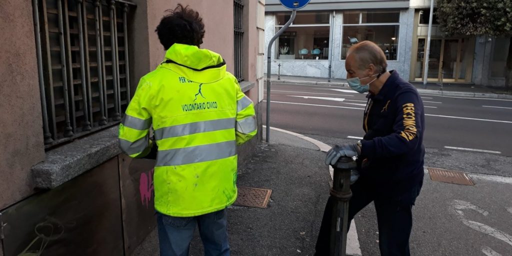 Lotta ai vandali in città, di nuovo in campo “Per Como Pulita”