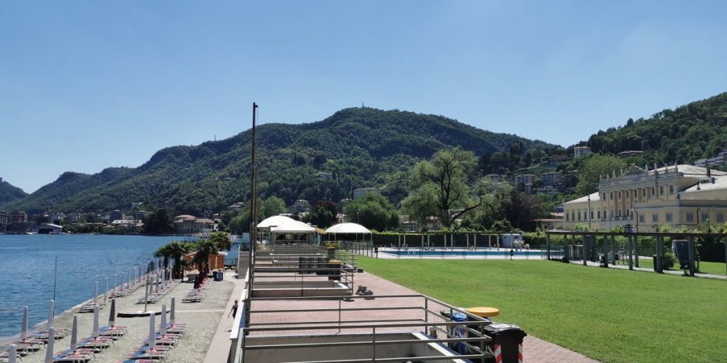 Attesa finita per il lido, apre da oggi Villa Olmo