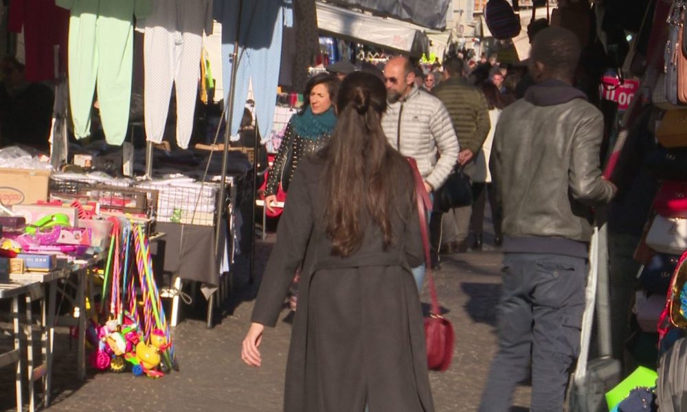 Il mercato del sabato e le prescrizioni per i clienti