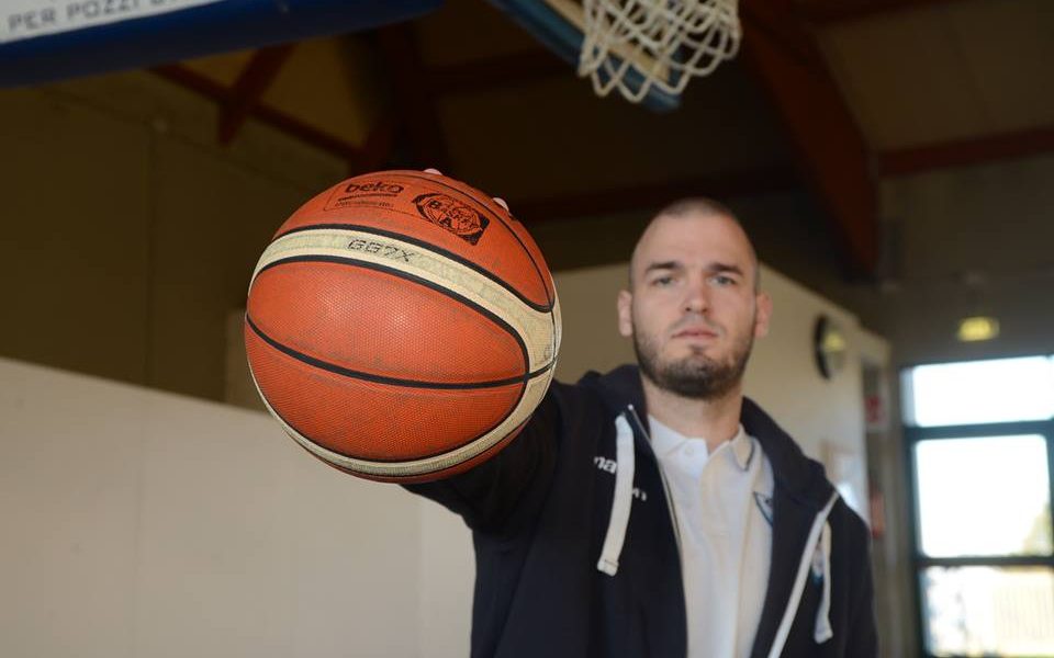 Cantù, il nuovo acquisto Pat Calathes: “Pronto per l’esordio nel derby”