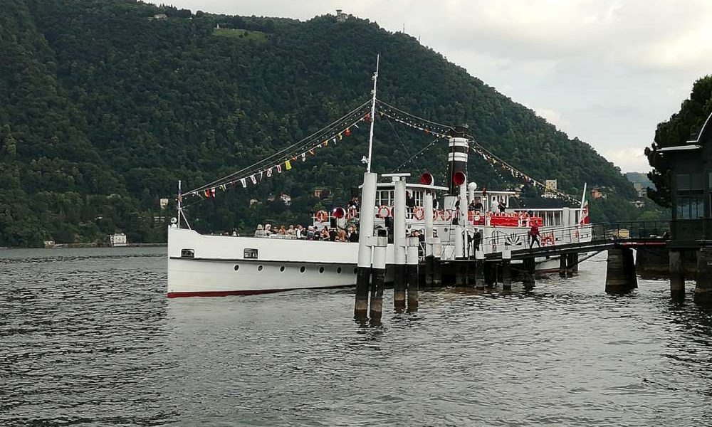 Lo storico “Patria”   può navigare solo se   è trainato