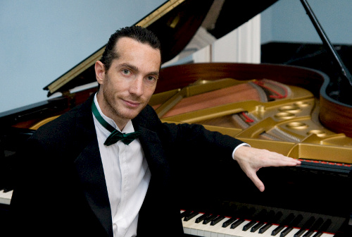 La crisi di Hong Kong nel pianoforte di Vairo