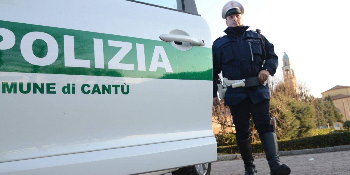 Guida con un tasso di alcol 6 volte oltre il limite: bloccato dalla Polizia locale di Cantù
