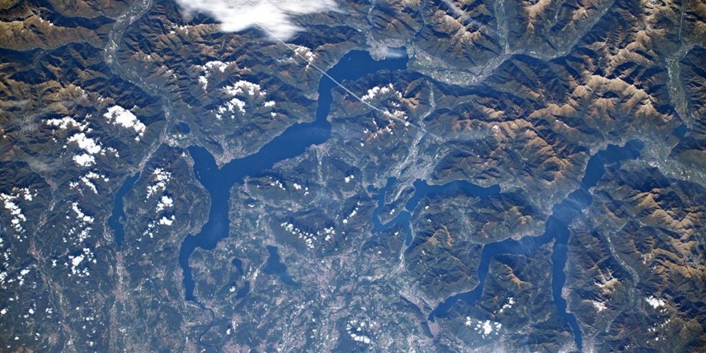 I grandi laghi alpini visti dallo spazio: Luca Parmitano fotografa il Lario